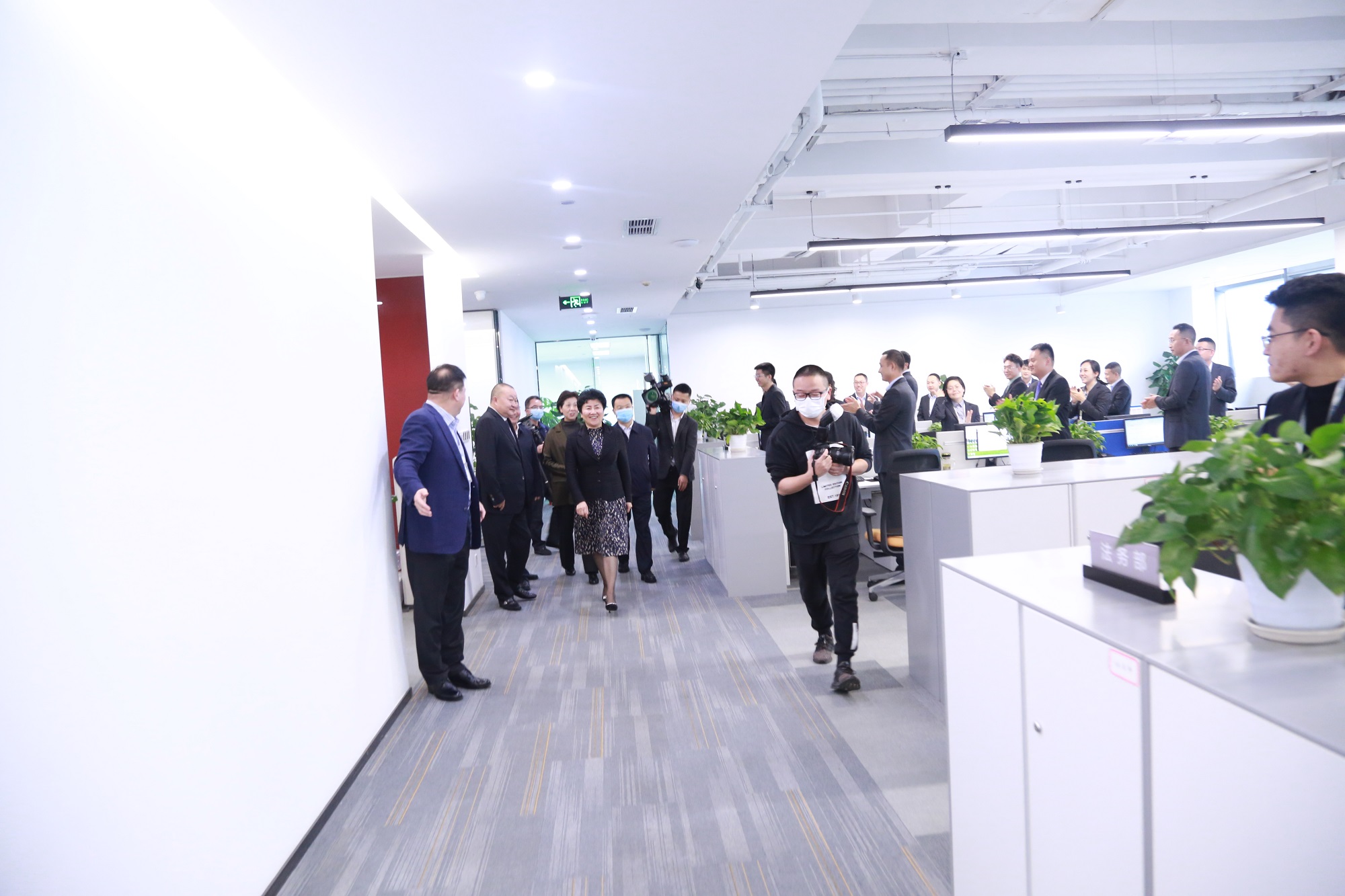 省人大常委會(huì)副主任、達(dá)州市委書(shū)記包惠蒞臨公司視察指導(dǎo)