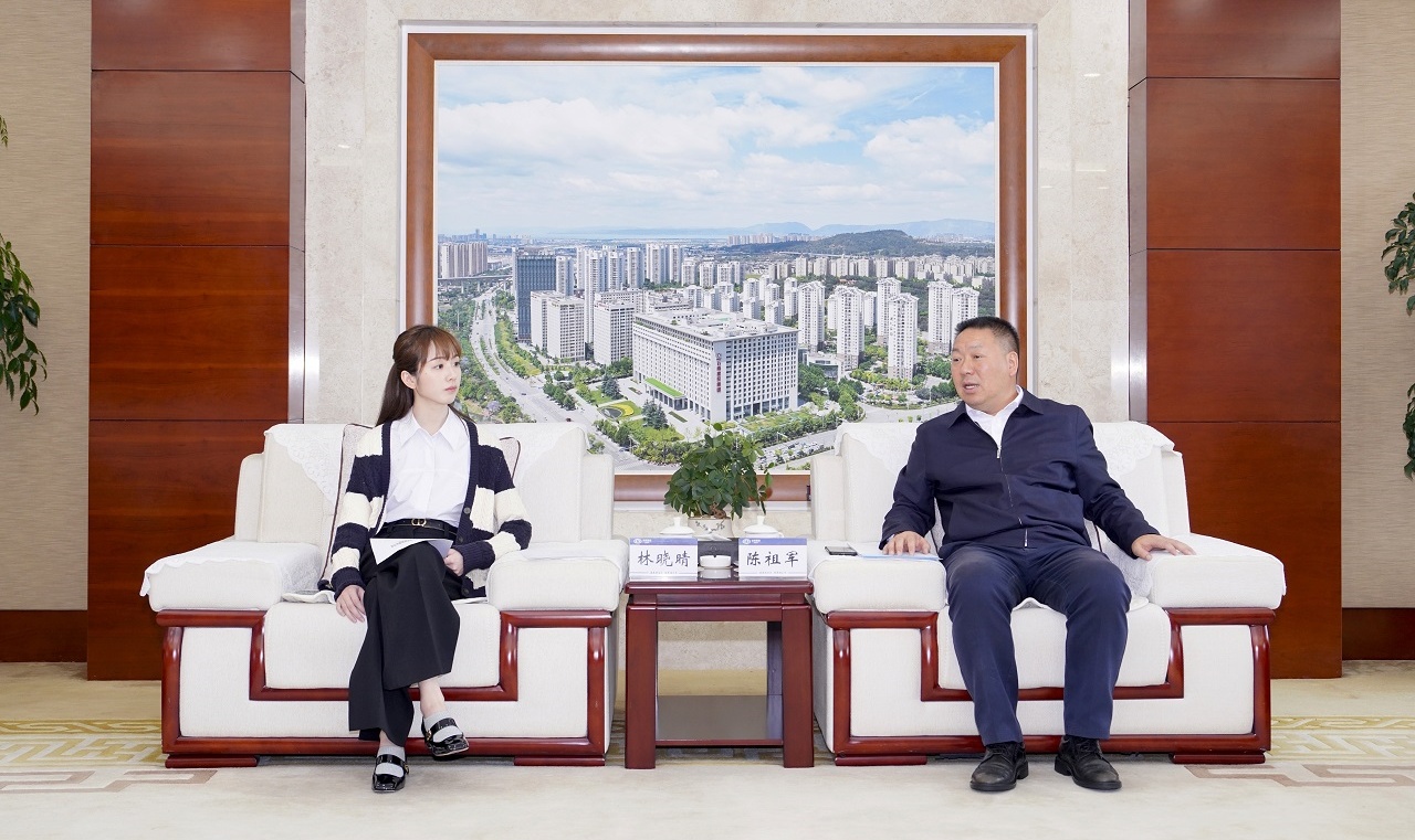公司董事長林曉晴一行拜訪云南建投集團并舉行工作座談會 公司董事長林曉晴一行拜訪云南建投集團并舉行工作座談會